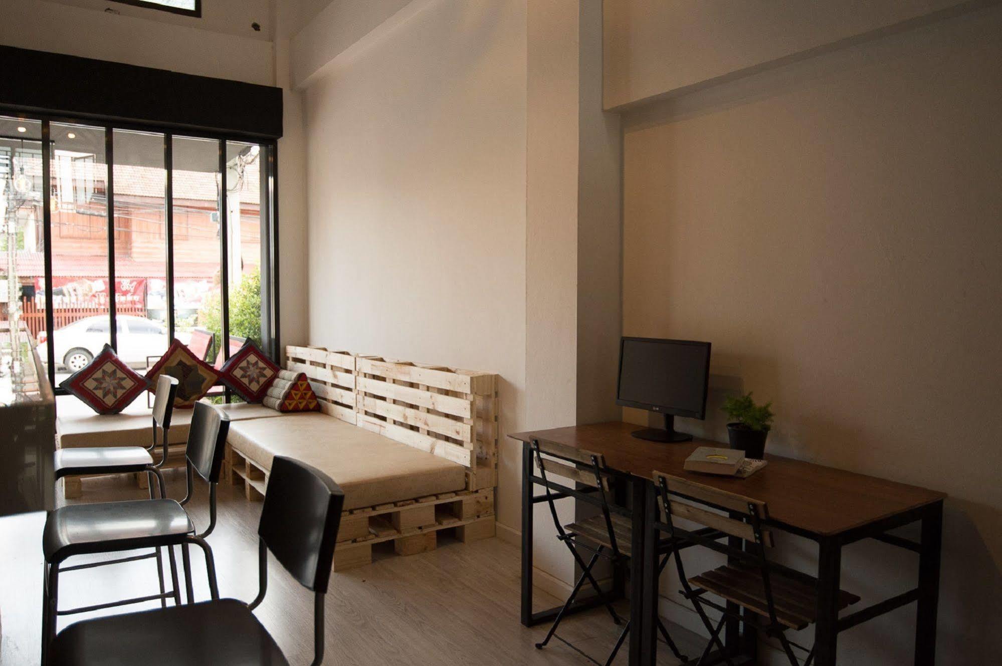 Allsum Hostel Phra Nakhon Si Ayutthaya Luaran gambar
