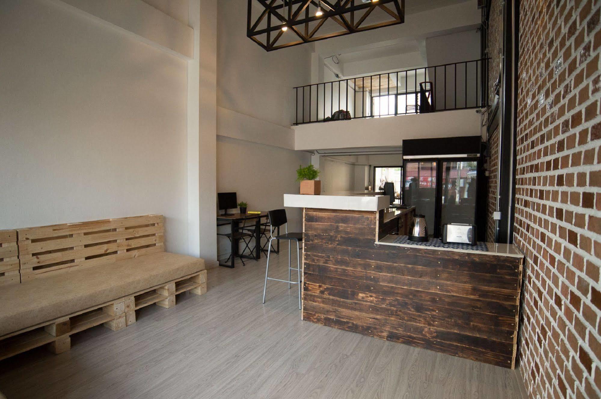 Allsum Hostel Phra Nakhon Si Ayutthaya Luaran gambar